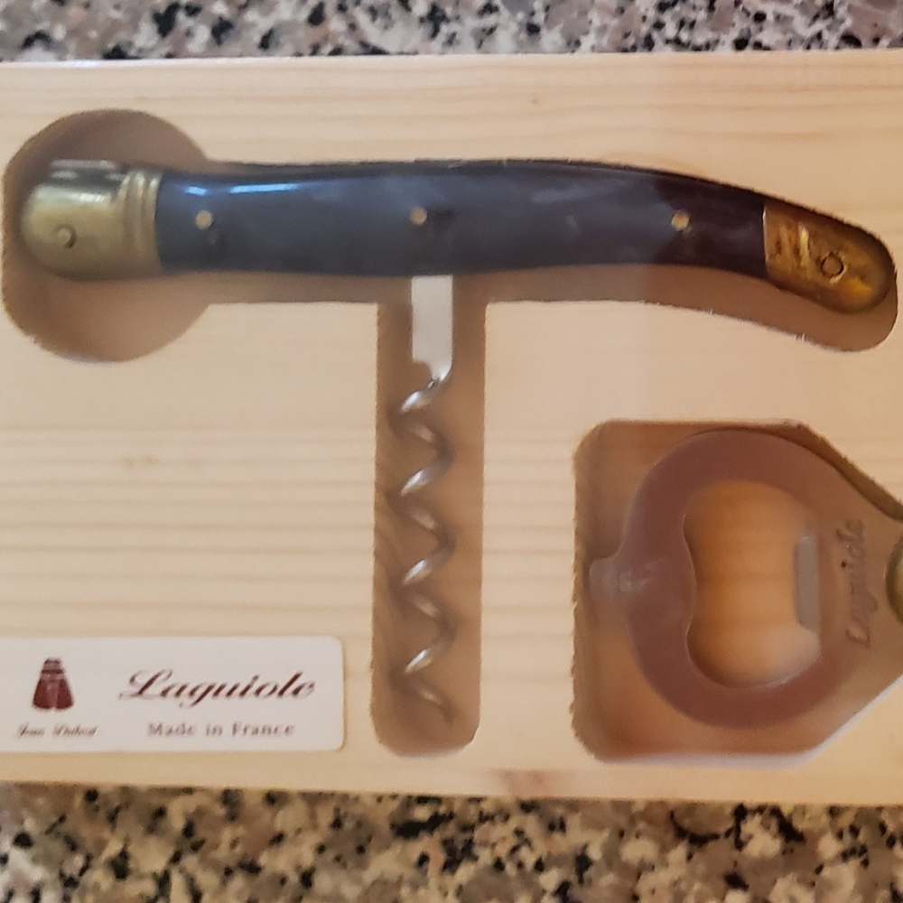 Laguiole Bottle and Wine Opener Corkscrew